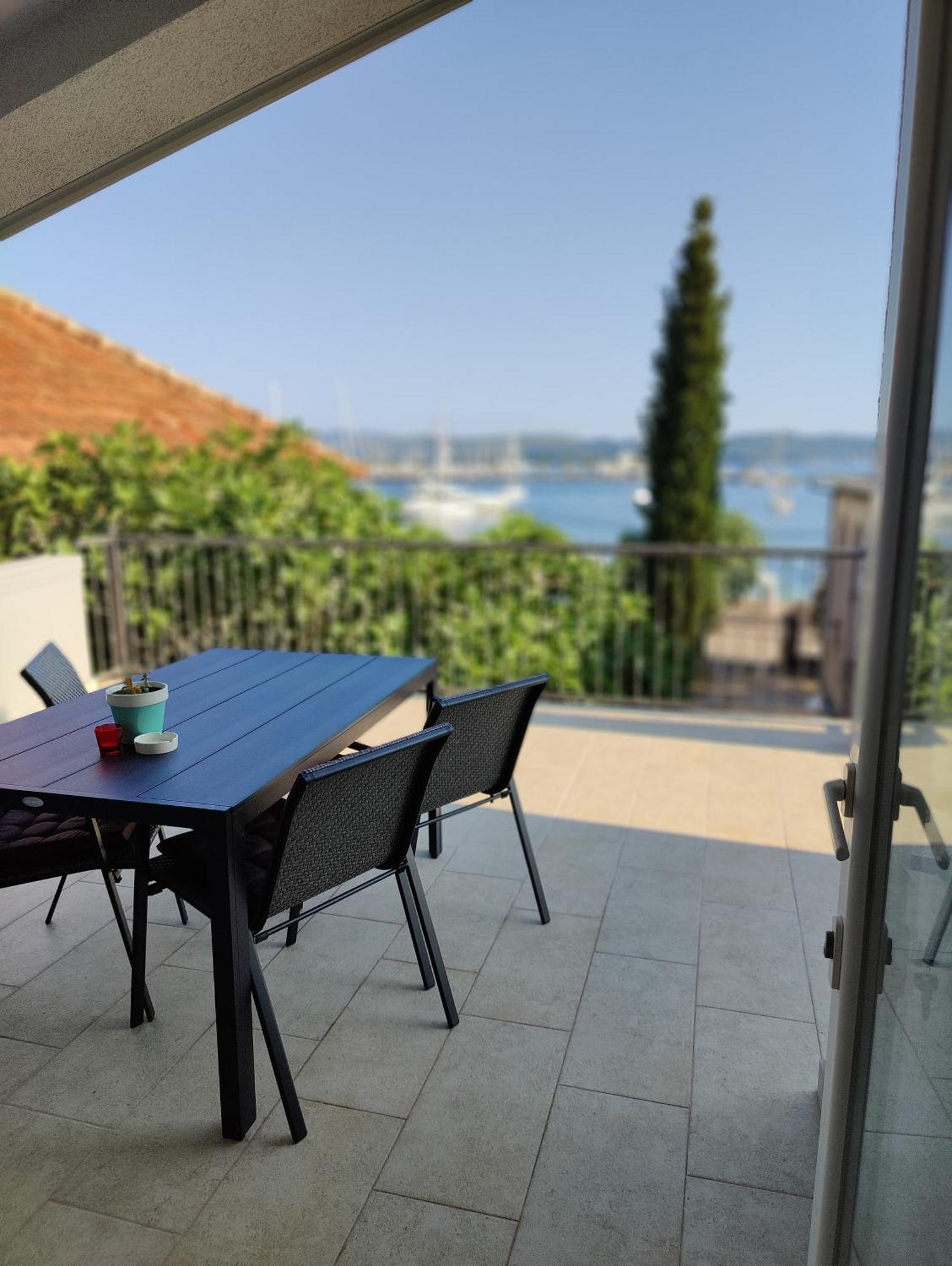 Miro Guesthouse Tivat Eksteriør billede