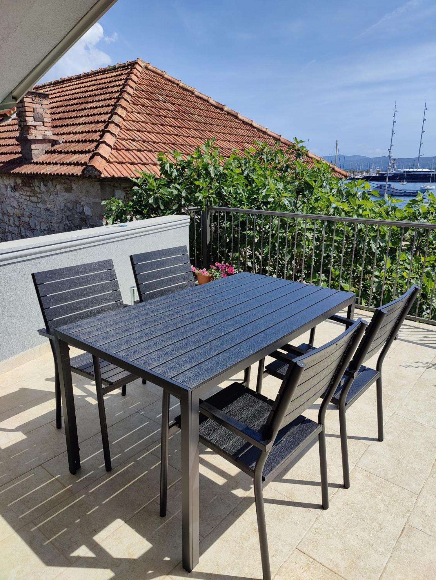 Miro Guesthouse Tivat Eksteriør billede